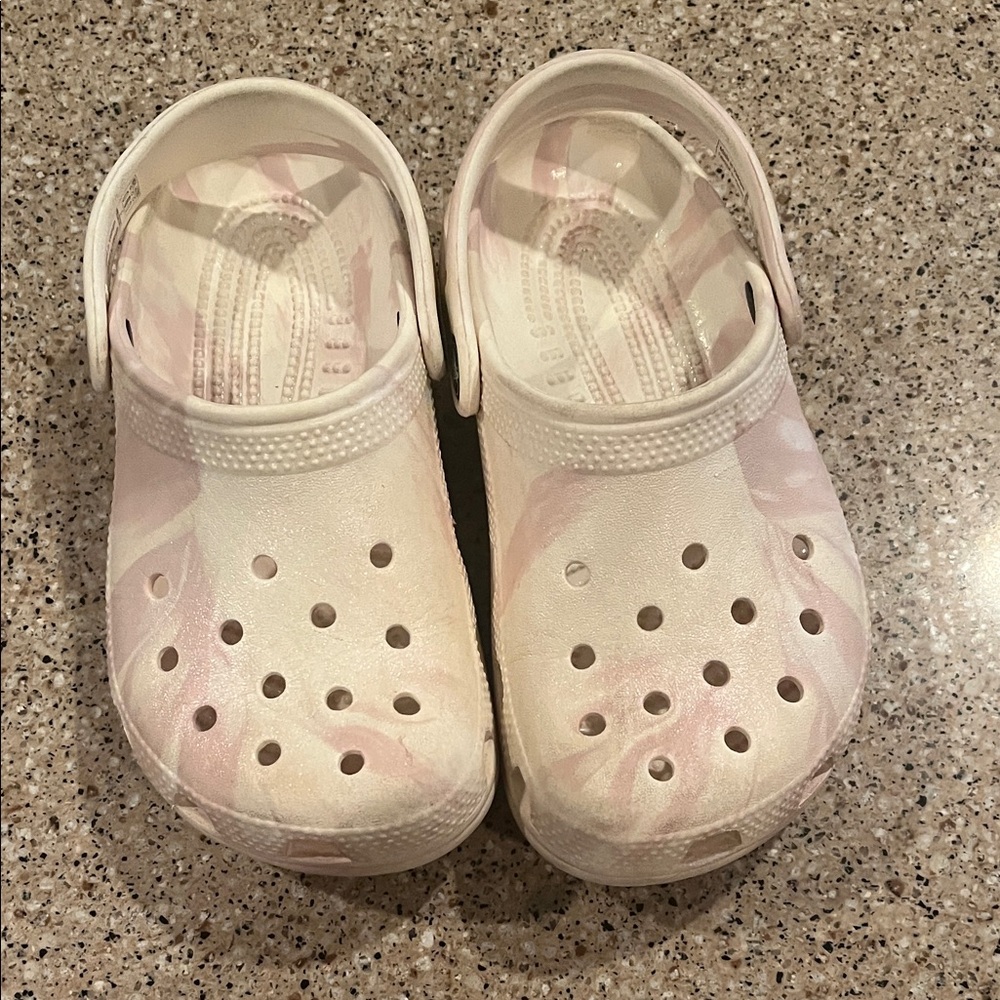 Crocs youth size 1 white and pink marble shimmer